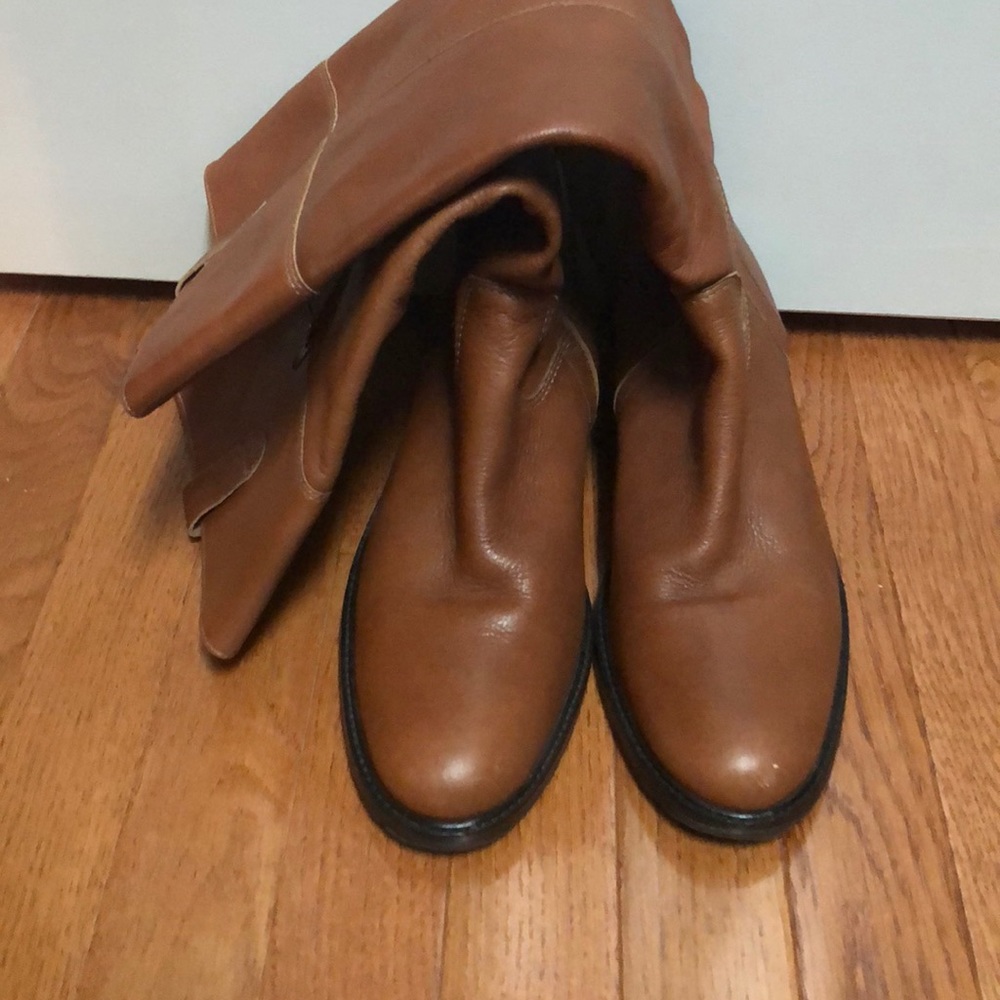 BANANA REPUBLIC BROWN LEATHER BOOTS - Picture 3 of 4